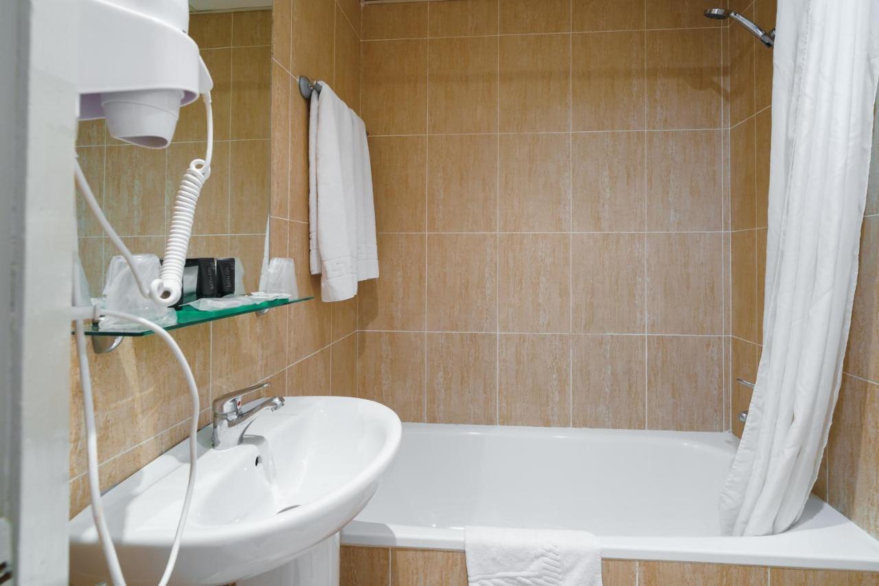 טורלאבגה Hotel Regio מראה חיצוני תמונה