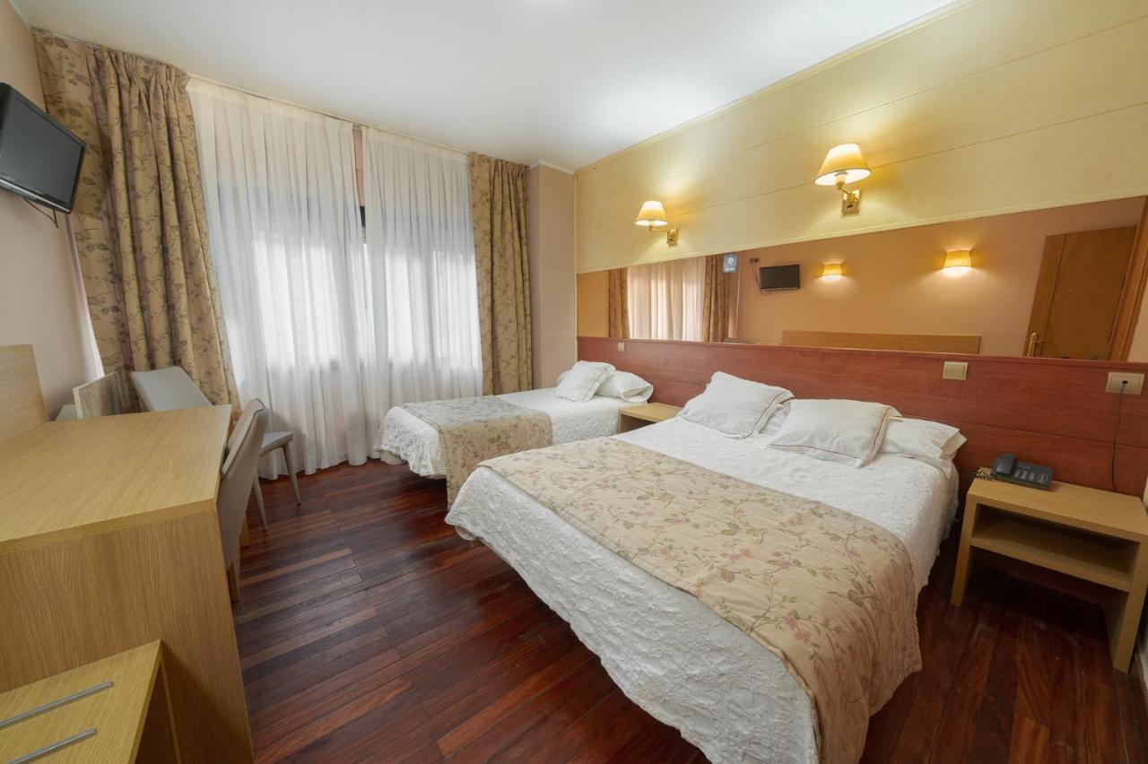 טורלאבגה Hotel Regio מראה חיצוני תמונה