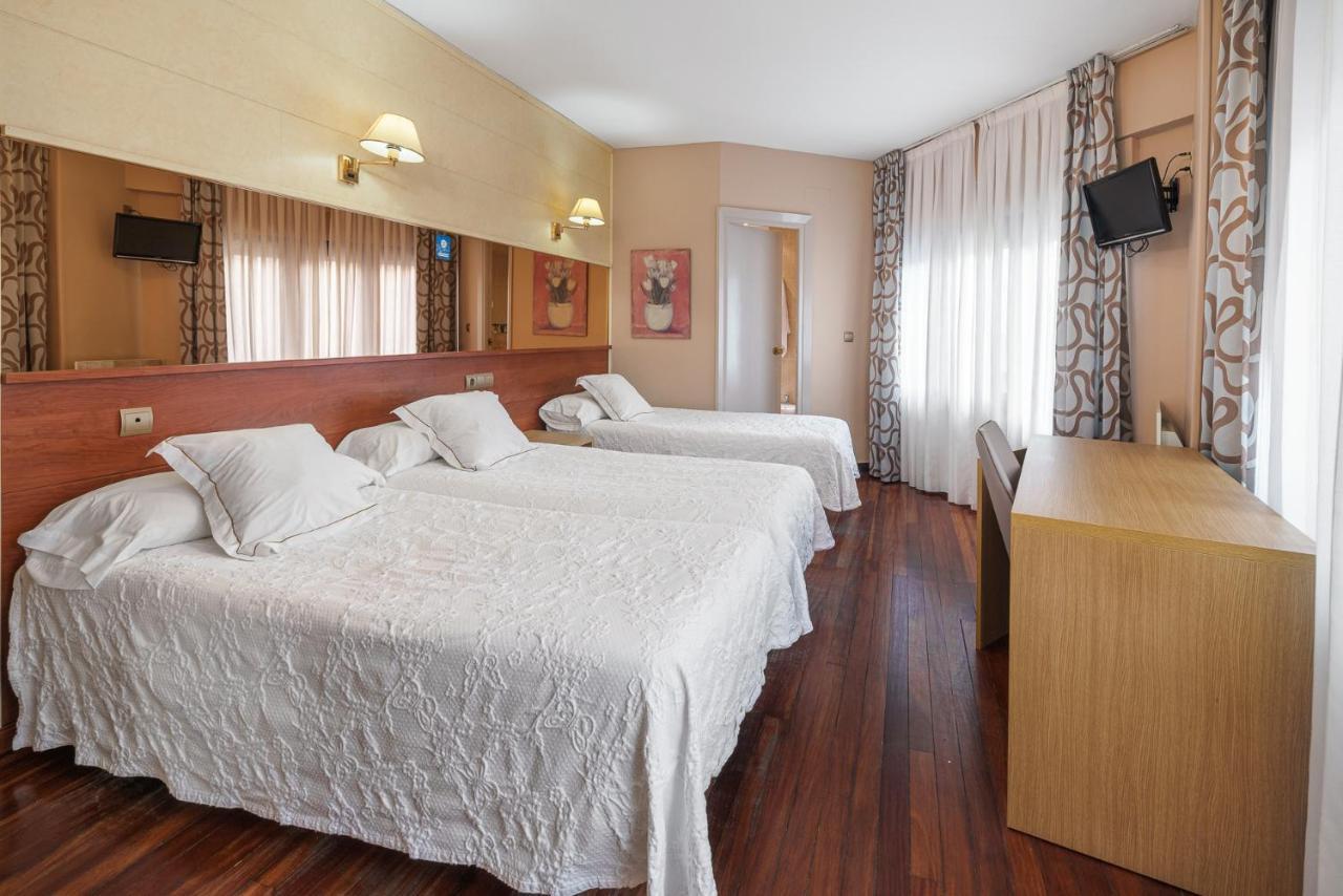טורלאבגה Hotel Regio מראה חיצוני תמונה